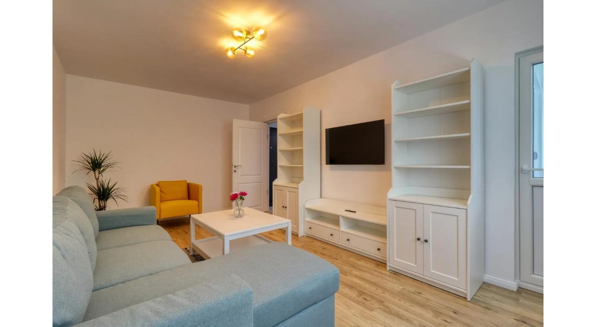 Ferienwohnung Zen Flat - 5 Min Metrou Bukarest