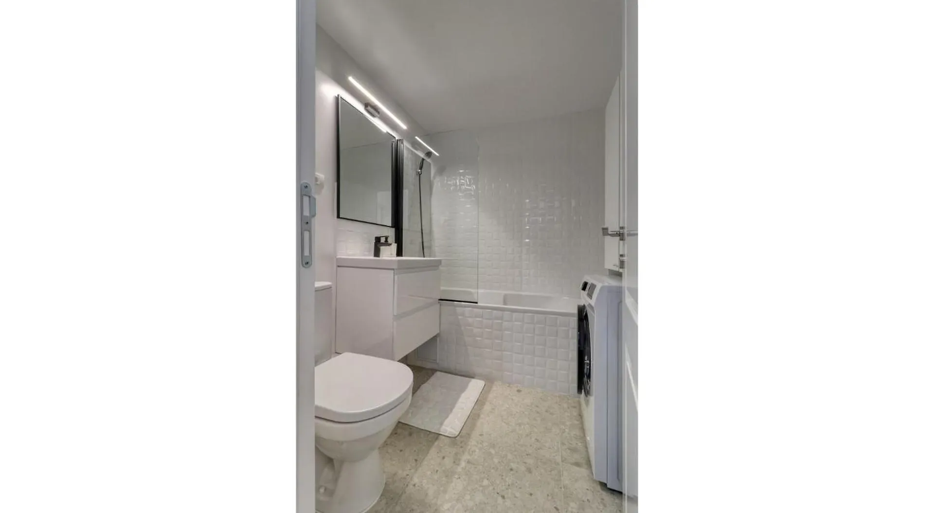Ferienwohnung Zen Flat - 5 Min Metrou Bukarest 0*,  Rumänien